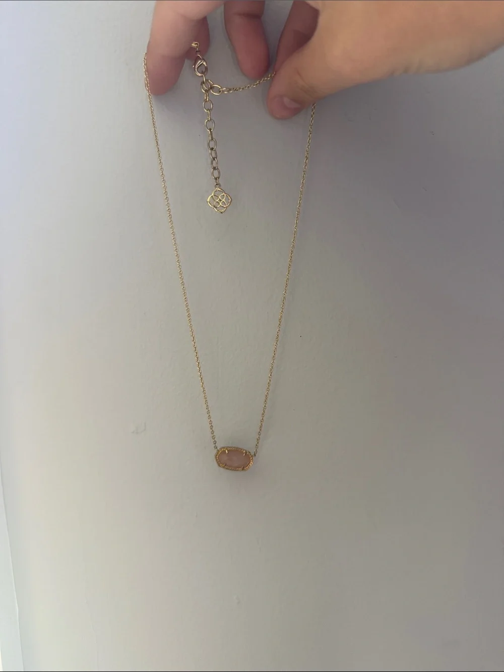 Kendra Scott pink and gold necklace
